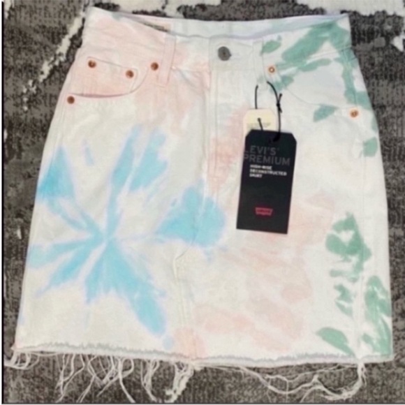 Levi’s Premium High-Rise Deconstructed Skirt Size 26 - Picture 1 of 7